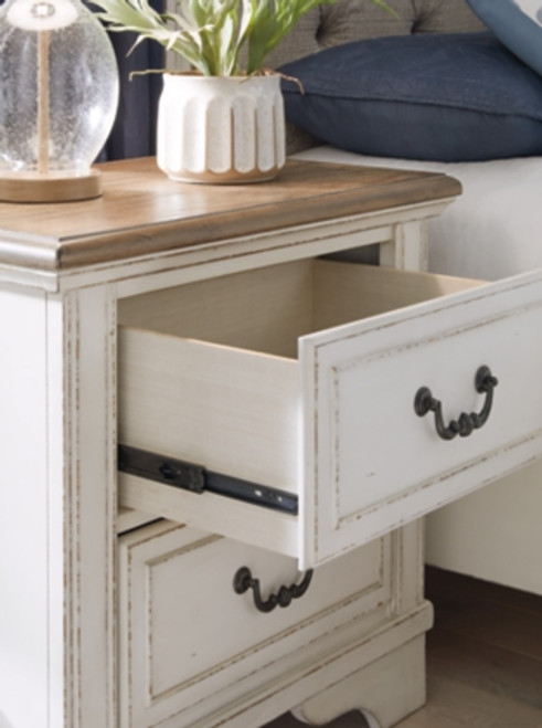 Blendon Nightstand (B747-92)