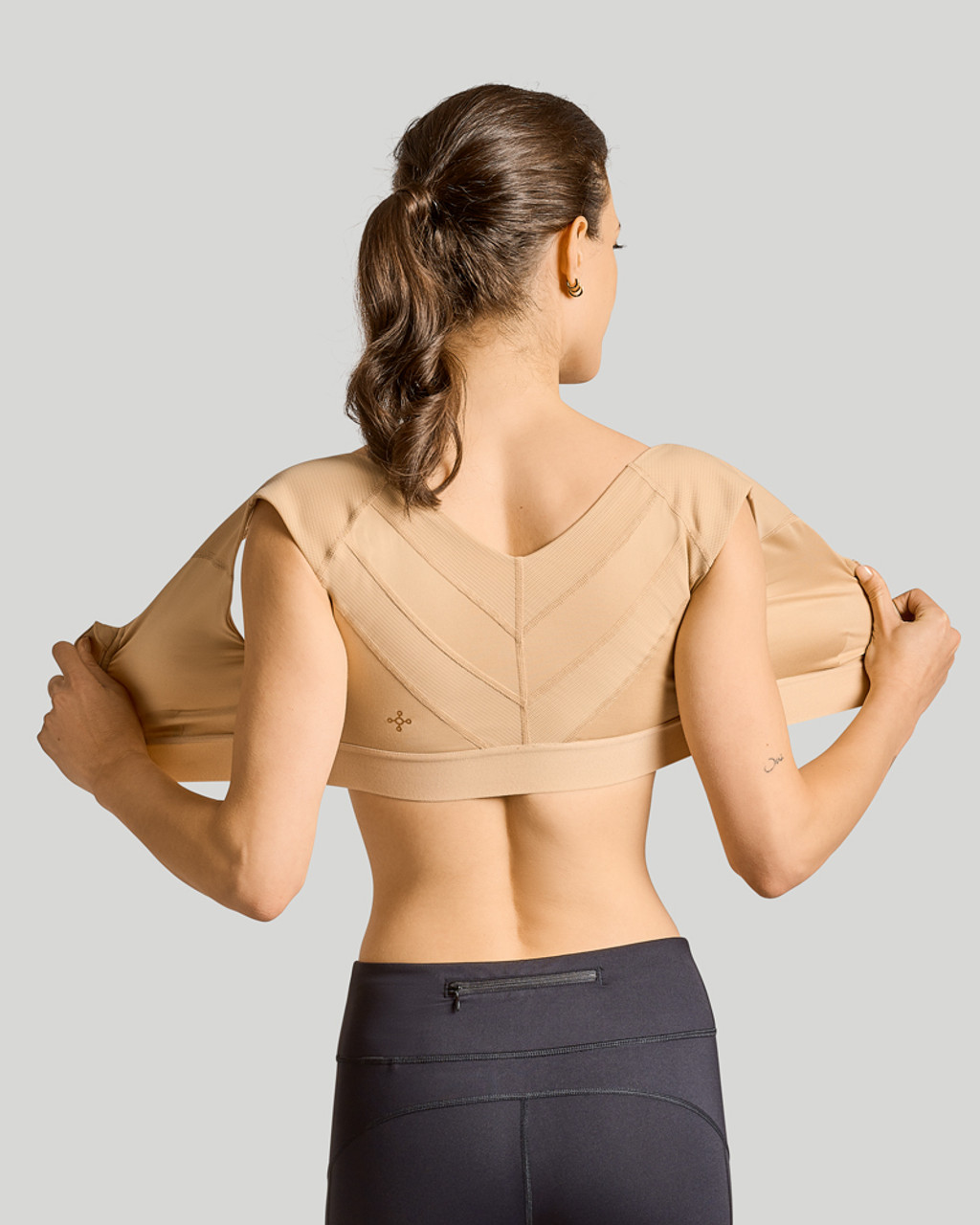トップス NOTREemor volumetuckoff shoulder trainer Shoulder Support Bra With Zipper | Trusted Compression