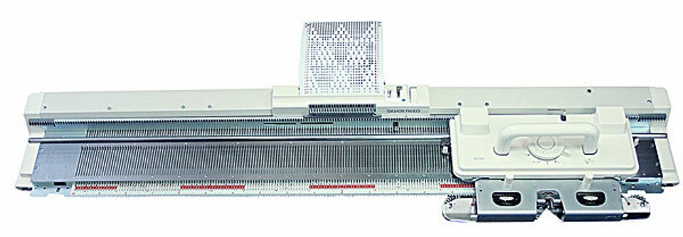 LoomBot - Knitting Machine with Counter