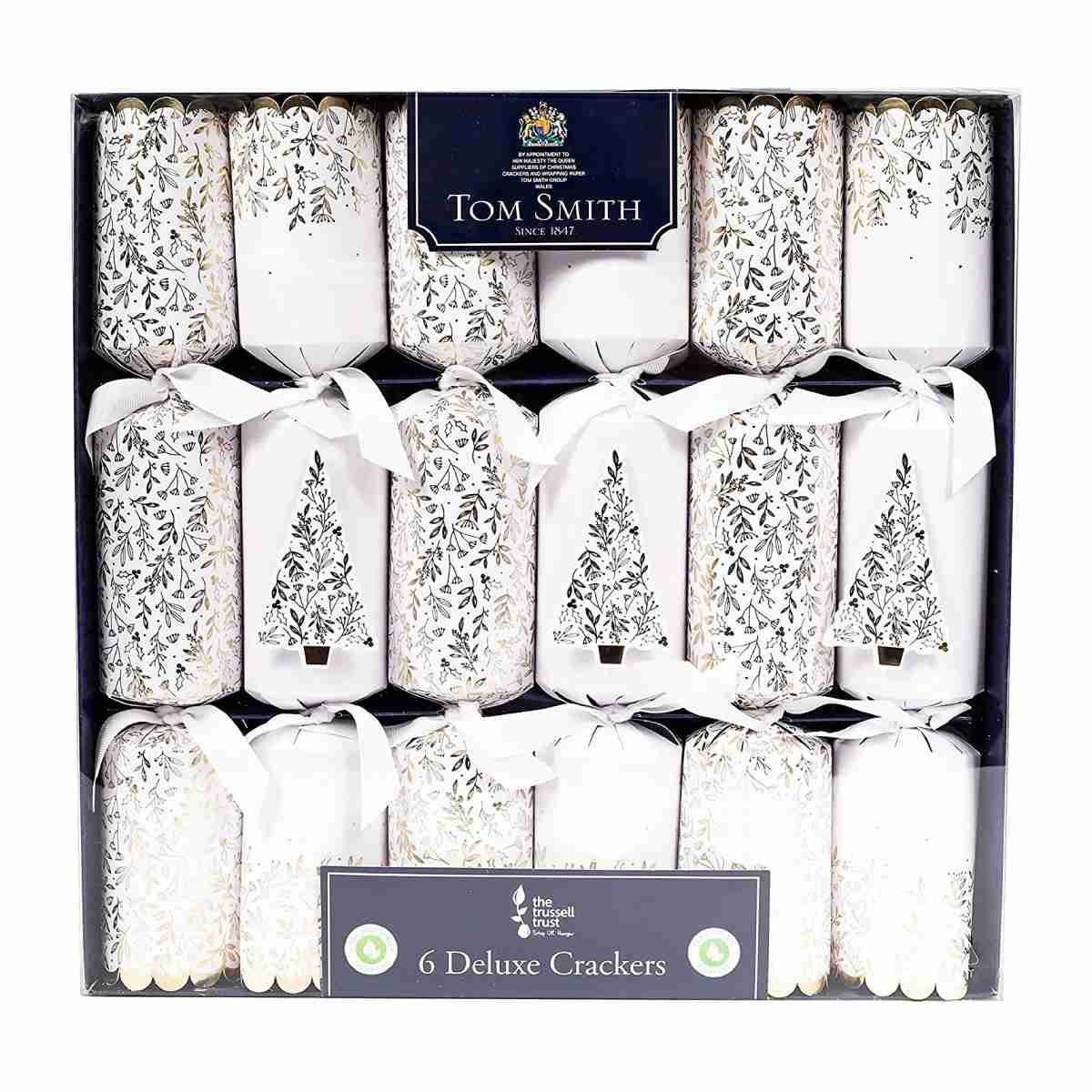 Tom Smith Gold And White Deluxe Crackers