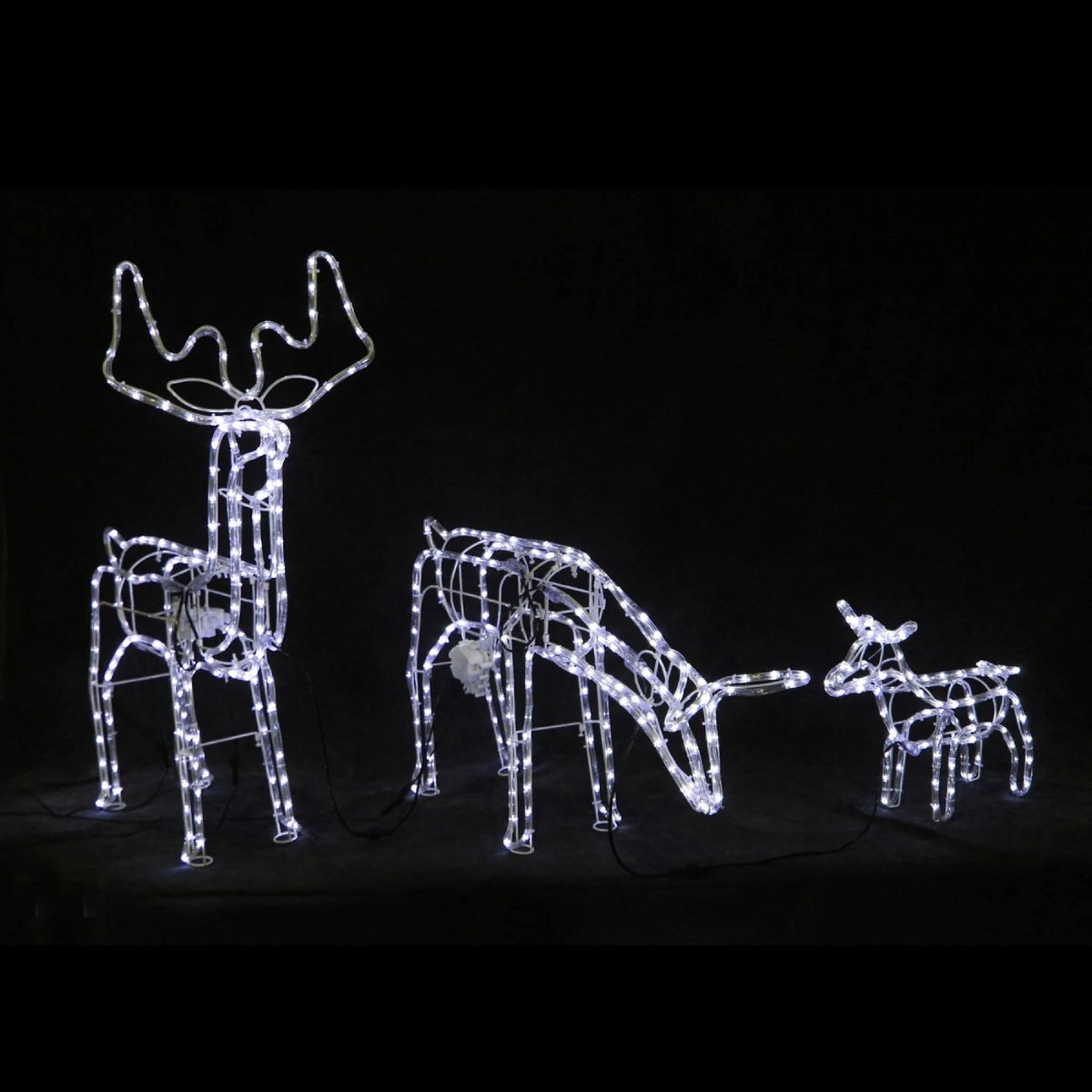 White 3D Motor Reindeer Family