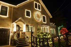 7 Safety Tips When Installing Fairy Lights Outside