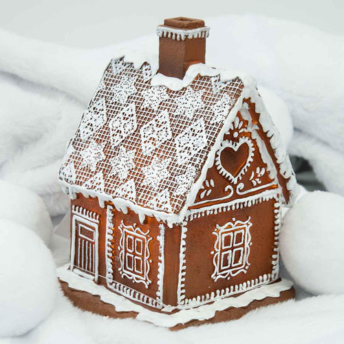 Christmas Elves Illuminated Christmas Gingerbread House Christmas Elves Illuminated Christmas Gingerbread House