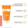 Avène SPF50+ Fluido Con Color 50ml estilo de vida 2