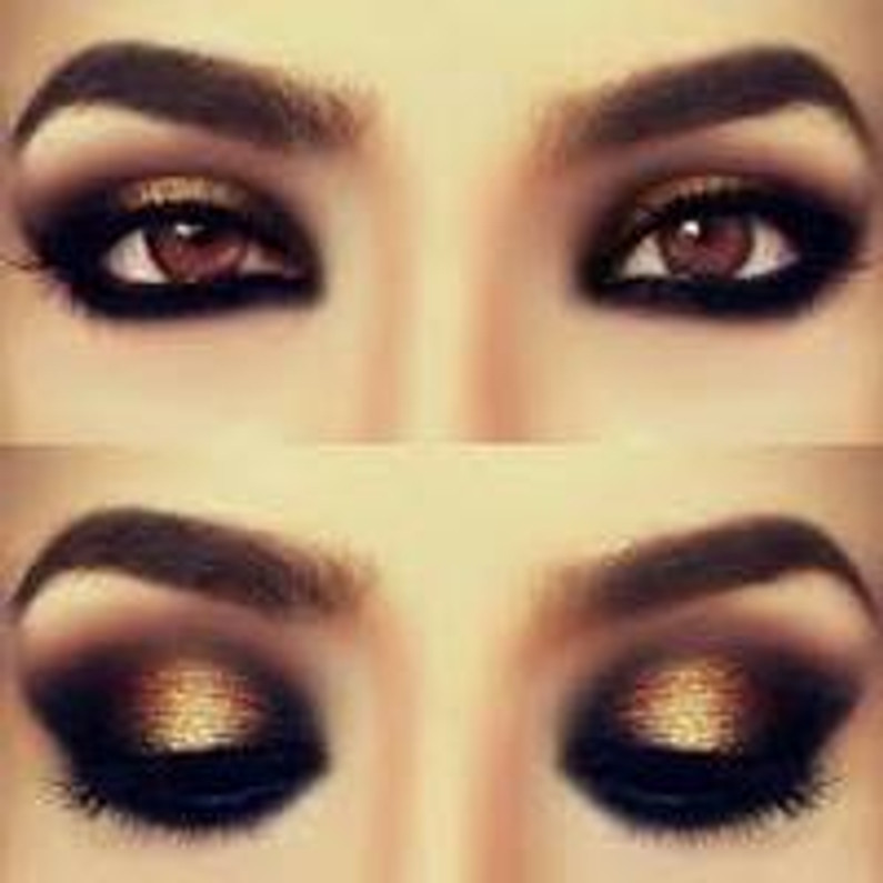 black and gold smokey eye