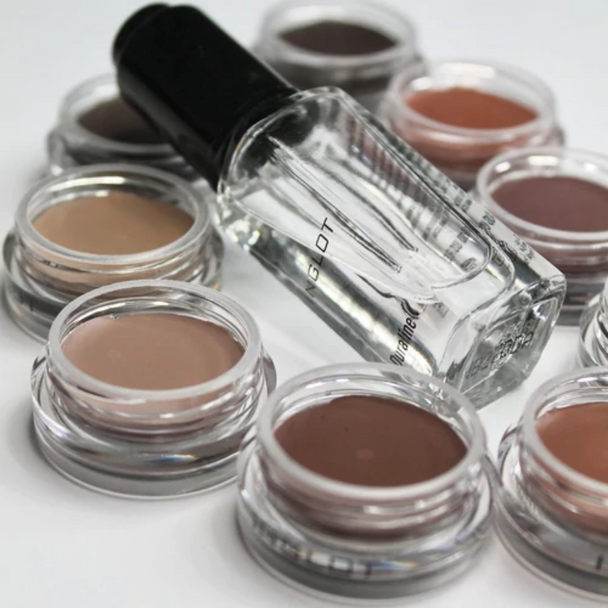 Coloranti con soluzione di miscelazione Duraline Inglot