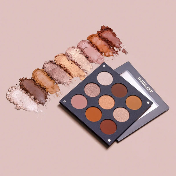 Paleta de sombras de ojos reencendida Inglot en vivo