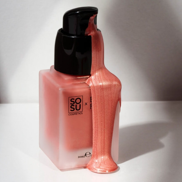 SOSU bonnie líquido blush rosa suave - estilo de vida 2