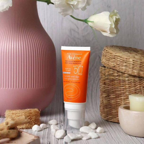 Avène Protección Muy Alta Anti Envejecimiento SPF50+ 50ml estilo de vida 3