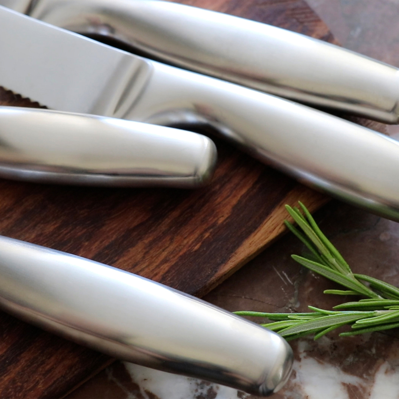 Steak knife - 4 piece set FOR CANADA SHIPPING ONLY