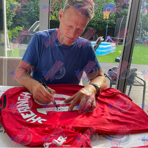 Manchester United FC Sheringham Signed Shirt & Medal (Framed) - Authentic 2019-2020 Season Memorabilia hand-signed by Teddy Sheringham