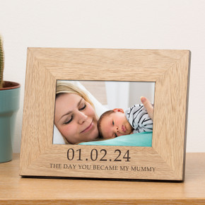 "The Day You Became My Mummy" personalised oak veneer wood picture frame displaying a 7x5 photograph.