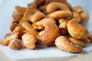 How to Make Honey Roasted Cashews (Easy Recipe) - Kindly Unspoken