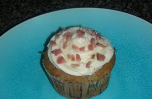 Apple Maple Bacon Cupcakes