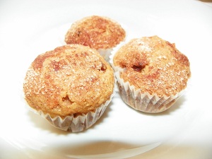 Applesauce, carrot and walnut mini muffins