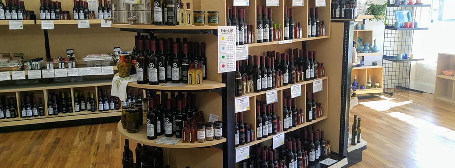 Experts Suggest This Gondola Shelving System for Specialty Foods