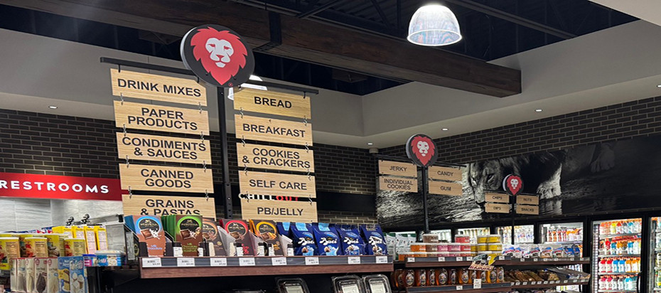 How to Use Signage to Improve the Shopping Experience and Guide Customers