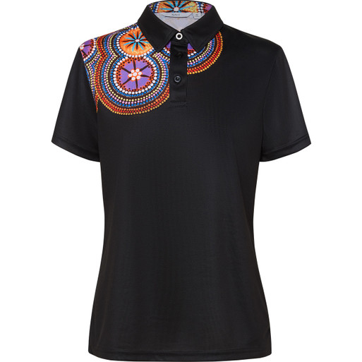Classic fit-Polo shirt styling-Collar and 2 button placket-Short sleeve-Straight hemline with side splits-Limited edition print-Recycled polyester