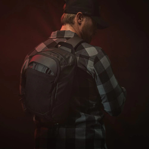 Vertx Urban Ghost 10L Sling Bag Mountain view 2