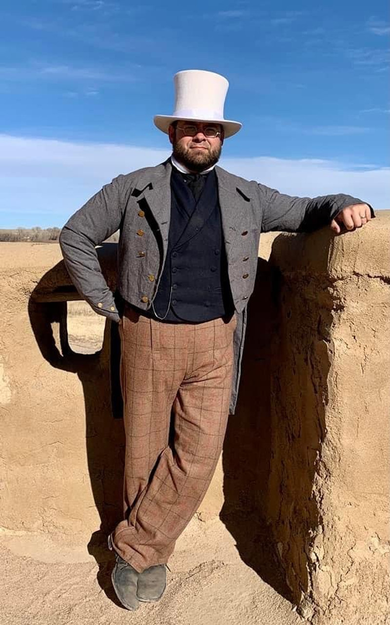 Faux buckskin breeches part 4: Photo session | 18th century clothing,  Breeches, Modern shirts