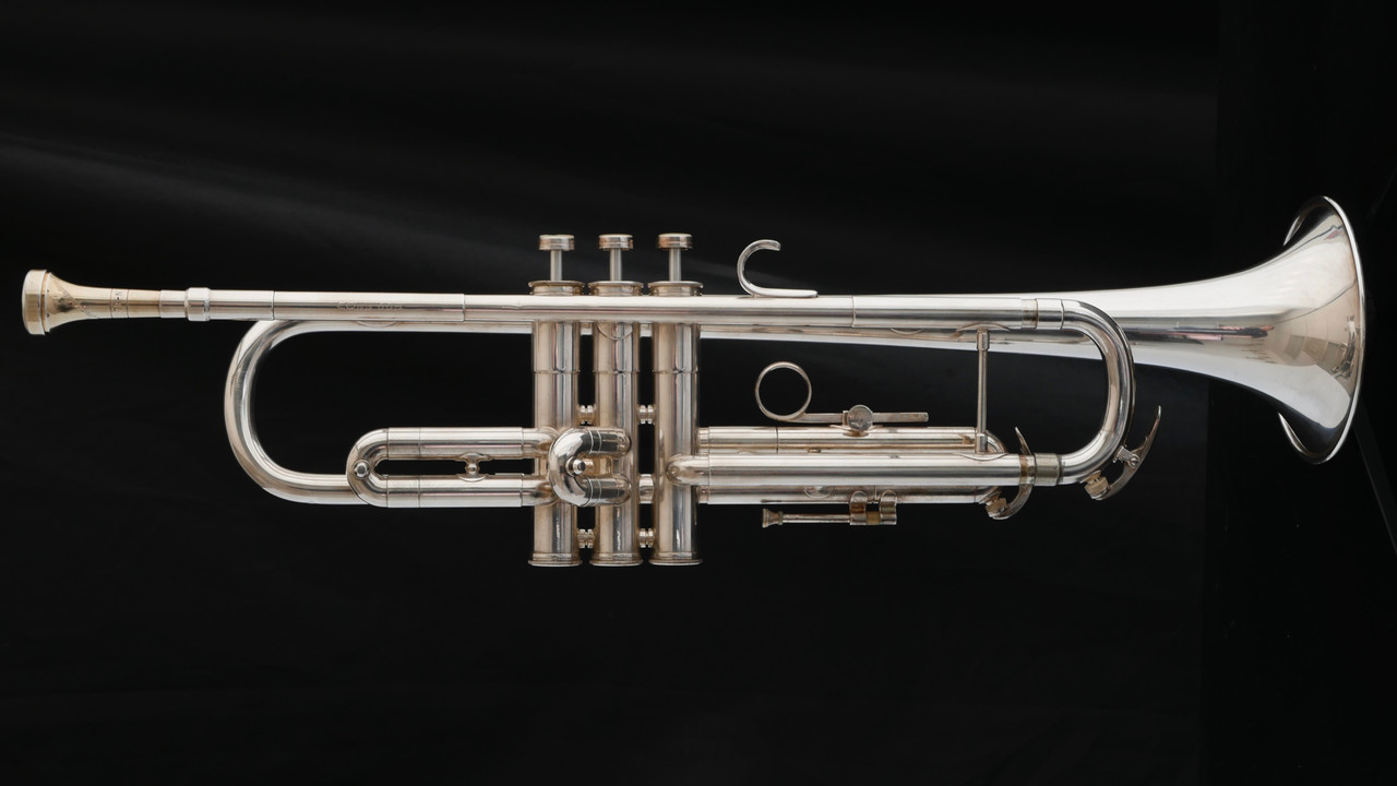 塗装銀メッキCONN Connstellation B♭ Trumpet