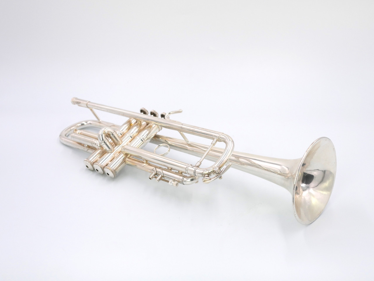 Pre-Owned Bach Stradivarius 43 Trumpet in Silver Plate with 25LR Reversed  Leadpipe!