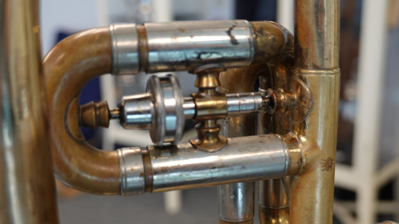 Cool and RARE Vintage 1942 Conn Victor Special 38A Cornet 9824