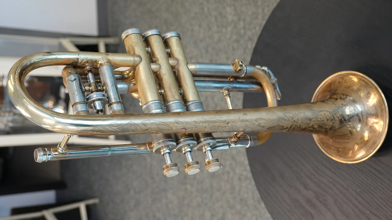 Cool and RARE Vintage 1942 Conn Victor Special 38A Cornet 9824