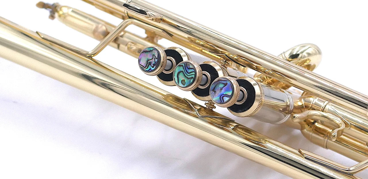 Bell Student Model Trumpet in clear Lacquer