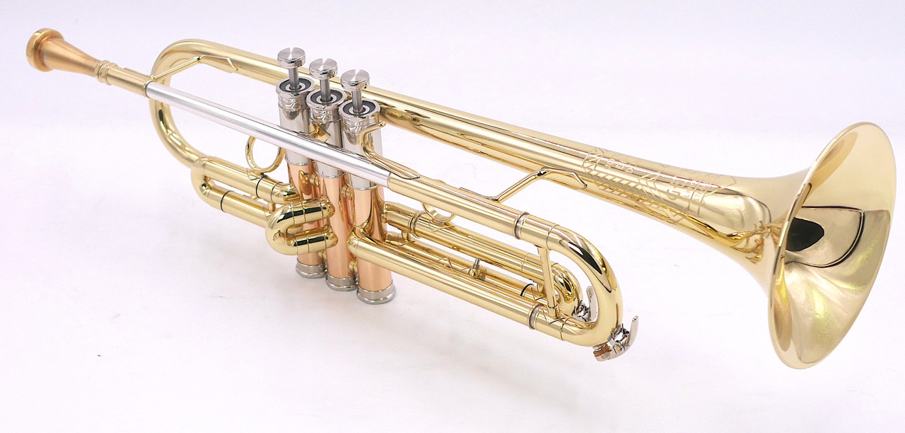 Getzen 907DLX Eterna Deluxe Trumpet in clear lacquer - Austin