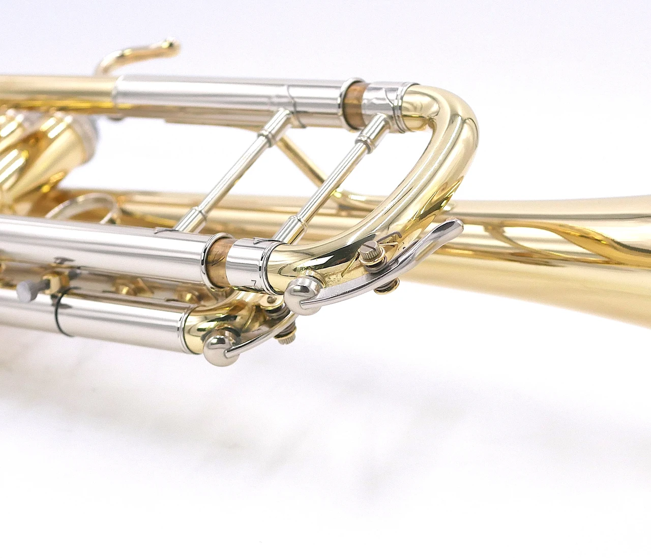 Pre-Owned B&S 3137 Challenger II Trumpet In Clear Lacquer 