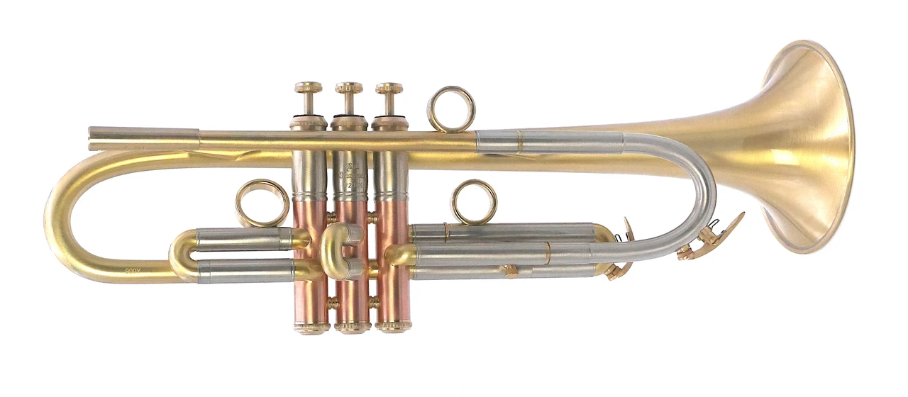 Bell BT3-351-900Y Trumpet in Satin Lacquer