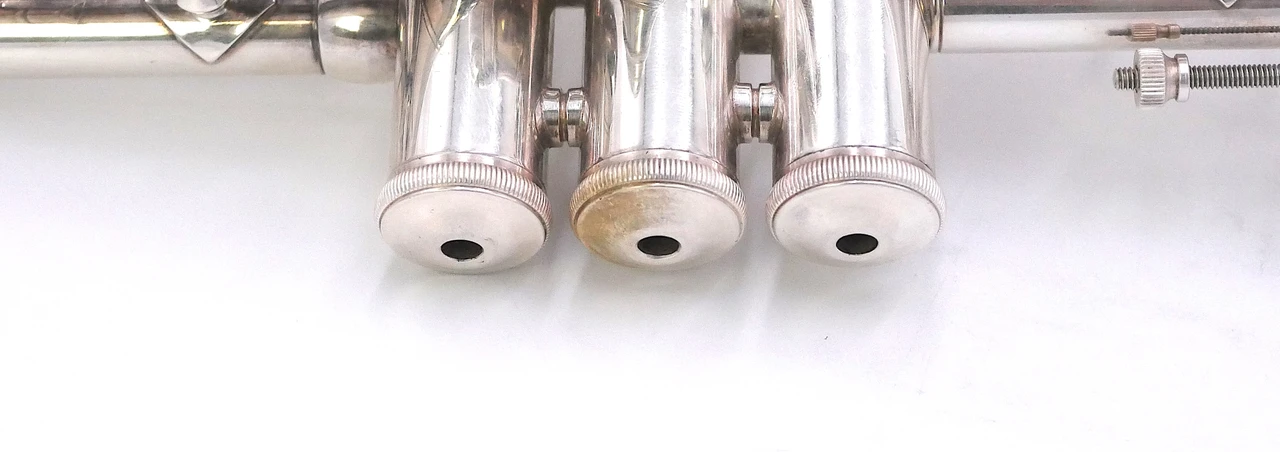 Pre-Owned Bach Stradivarius New York 7 Trumpet in Silver Plate 