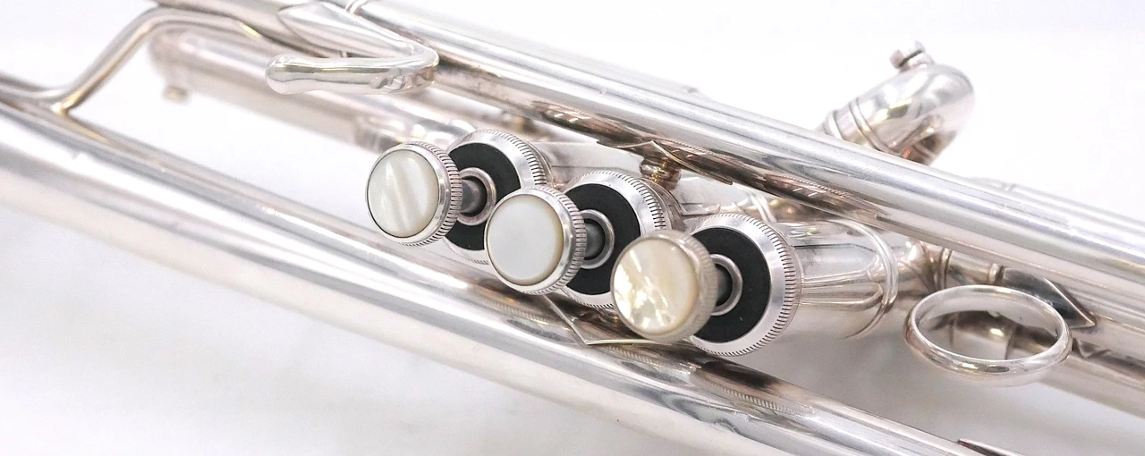 Pre-Owned Bach Stradivarius New York 7 Trumpet in Silver Plate 