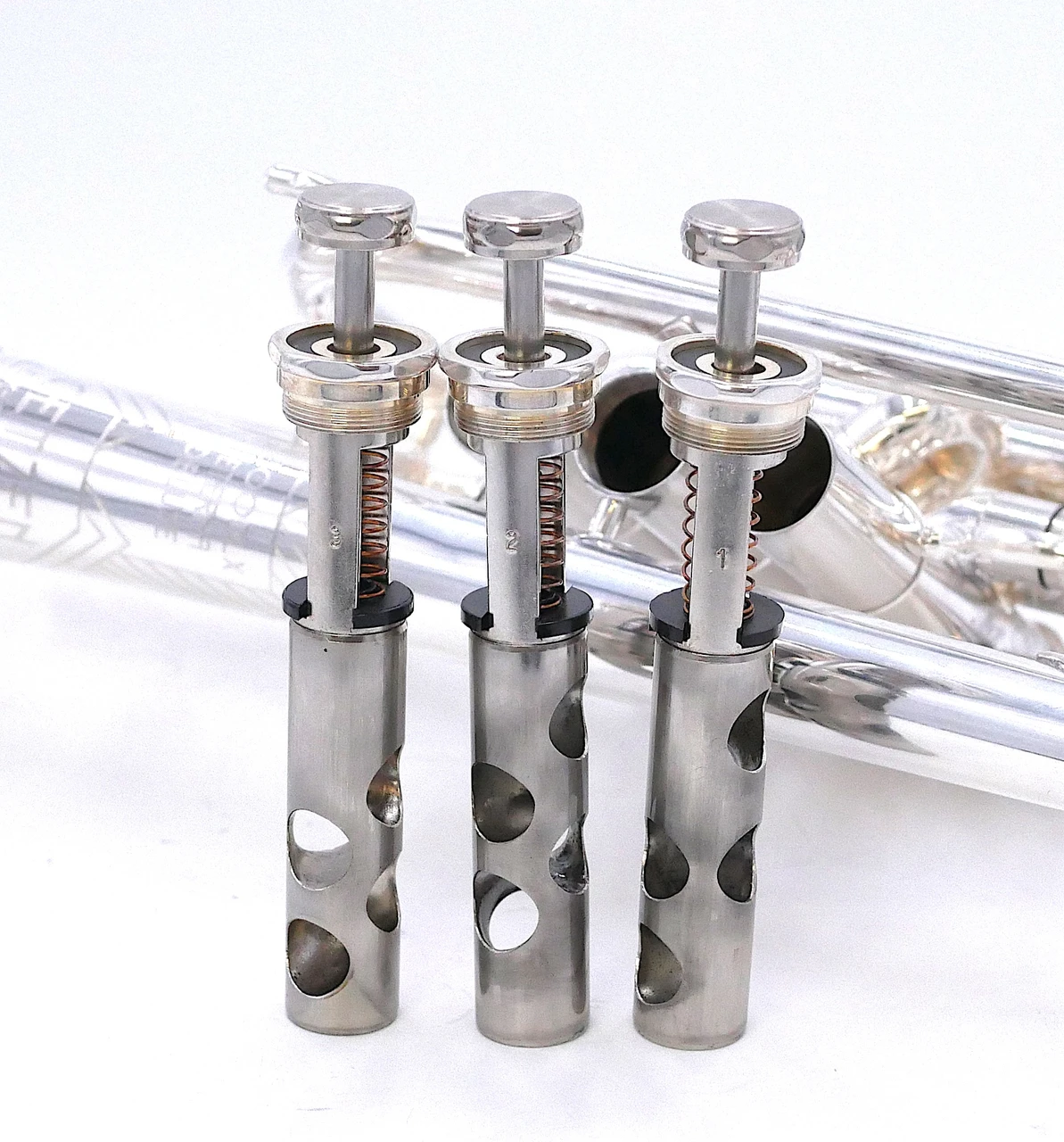 Pre-Owned Getzen 800DLX Eterna Deluxe Cornet in Silver Plate 
