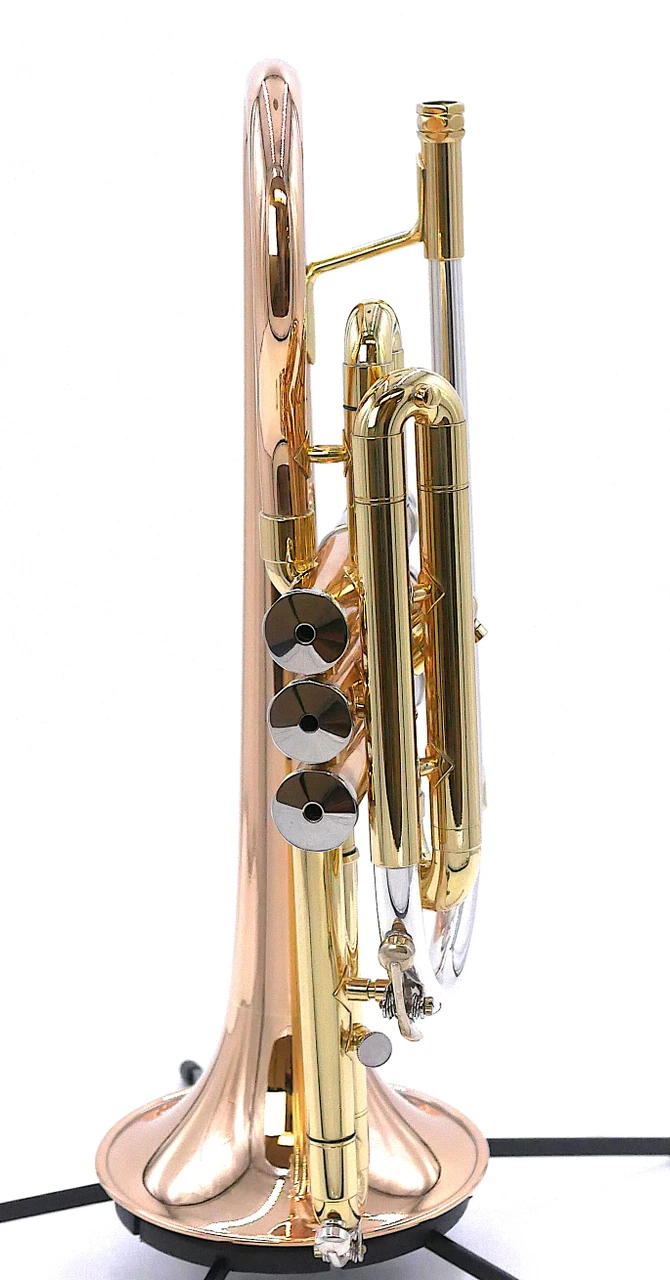 Pre-Owned Getzen 800DLX Eterna Bb Cornet in Clear Lacquer 