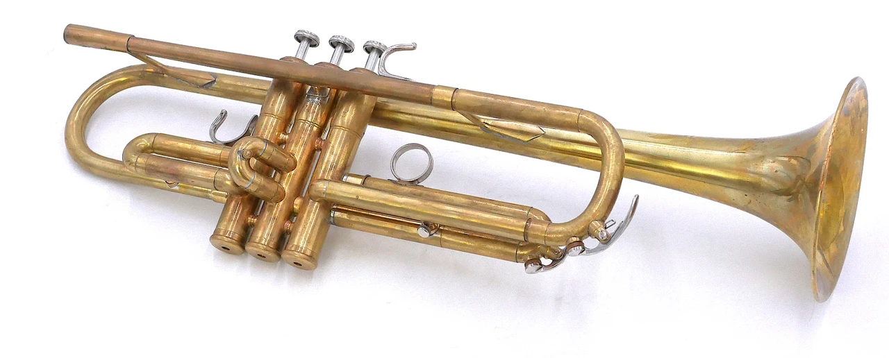 Gen 1 Yamaha Bobby Shew YTR-6310Z Trumpet in Raw Brass