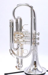 Pre-Owned Getzen 800DLX Etrena Deluxe Cornet in Silver Plate 