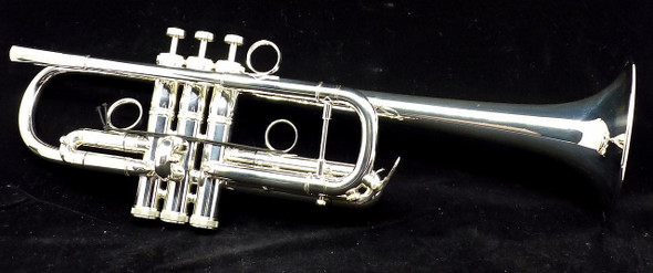 Starter C Trumpet Bundle! Includes silver plated Brasspire 1000S C, ACB mouthpiece, DW Straight mute, and stand!