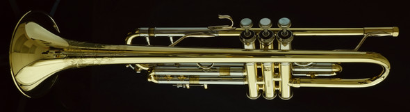  Excellent Condition   and great playing Pre-Owned Bach Stradivarius 19037  37 bell  Anniversary Model Bb Trumpet in Lacquer