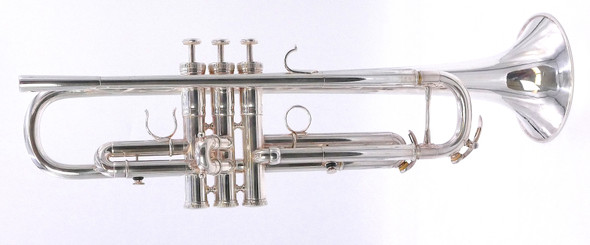 The Classic Commercial Sound! Pre-Owned Calicchio 1s/2 Trumpet in Silver Plate 