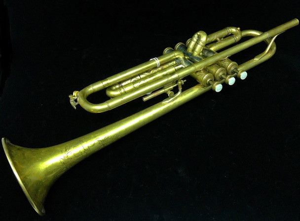 Pre-Owned 1923 Holton Revelation with nickel silver balusters in Raw Brass