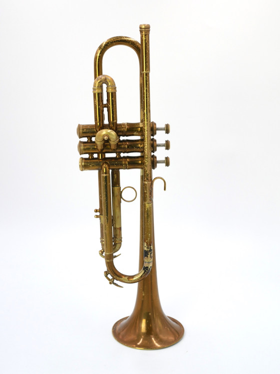 Pre-Owned Vintage 1946 Frank Holton Model 48 Trumpet in Lacquer