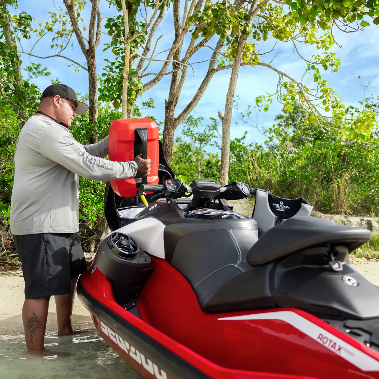 Amazon.com: Sea-Doo New OEM LinQ 5 US Gal (20 L) Fuel Caddy