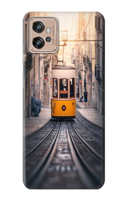 S3867 Trams in Lisbon Case For Motorola Moto G32