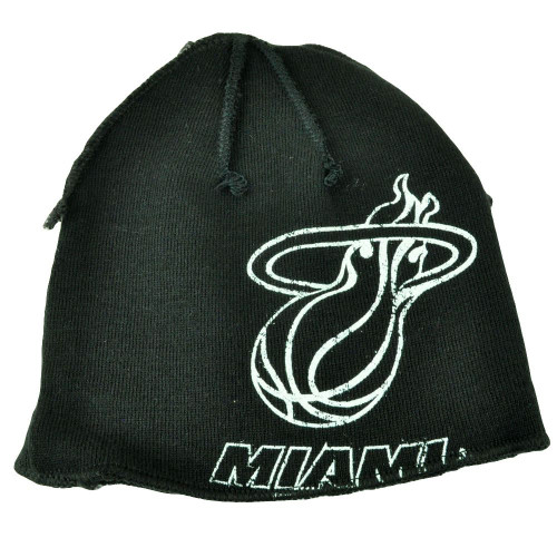 black knit toque