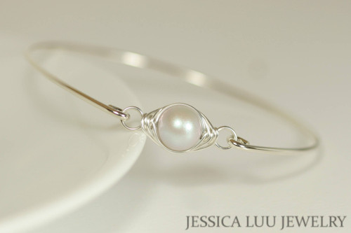 Sterling silver wire wrapped bangle bracelet with iridescent dove grey pearl handmade by Jessica Luu Jewelry