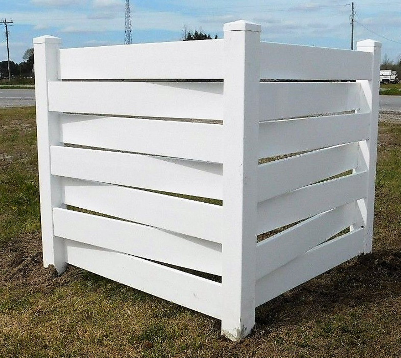 White Basketweave PVC Fence Corner Privacy Driveway/Garden Accent