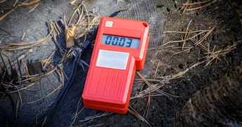 Personal vs. Area Radiation Monitors: Which Should You Use?