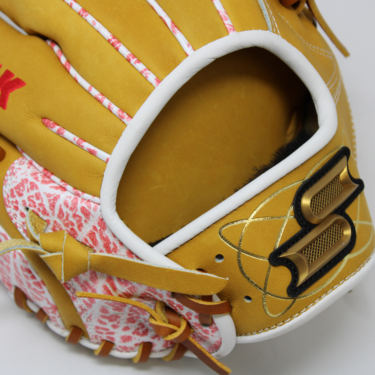SSK Limited Edition Javy Baez ZPro 11.25 Infield Baseball Glove  ZPJAVY-1125NVYCOL2